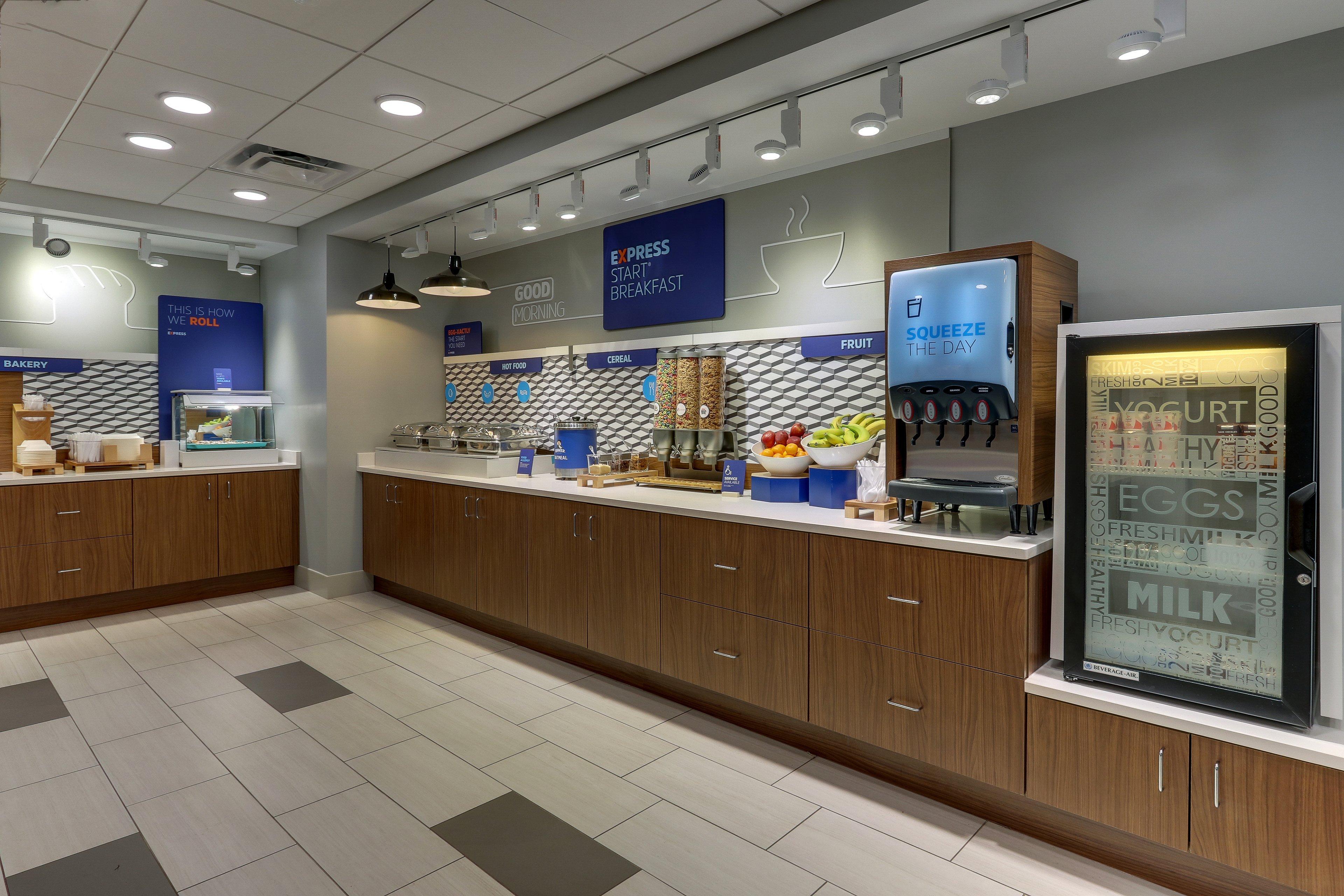 Holiday Inn Express & Suites Troy By Ihg Экстерьер фото