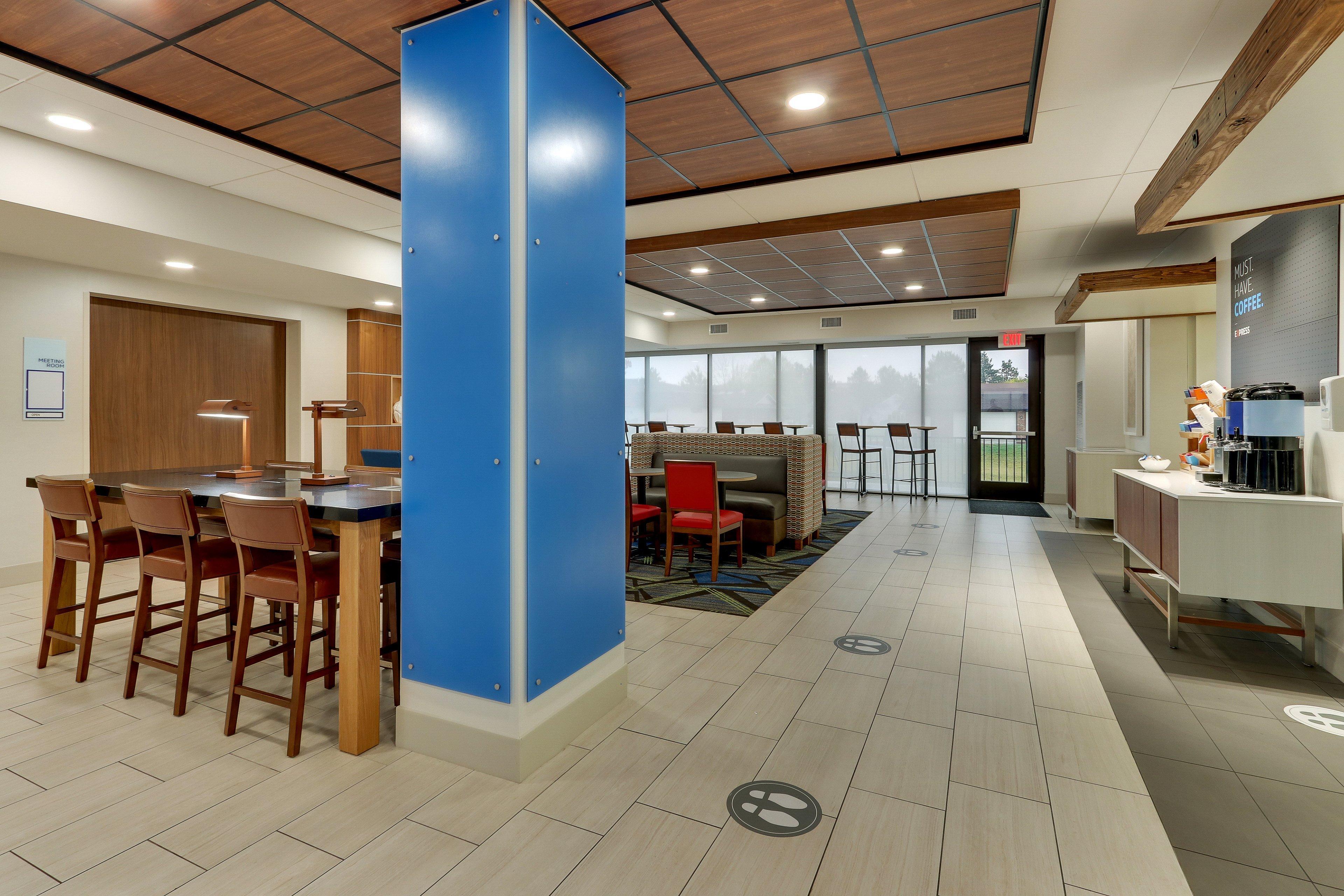 Holiday Inn Express & Suites Troy By Ihg Экстерьер фото