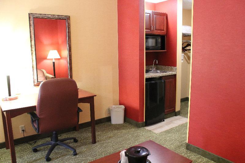 Holiday Inn Express & Suites Troy By Ihg Экстерьер фото